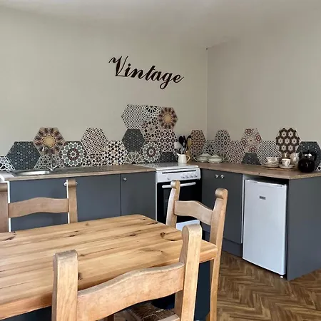 펜션 Le Petit Vignoble - Maison Vigneronne Et Vigne Savigne